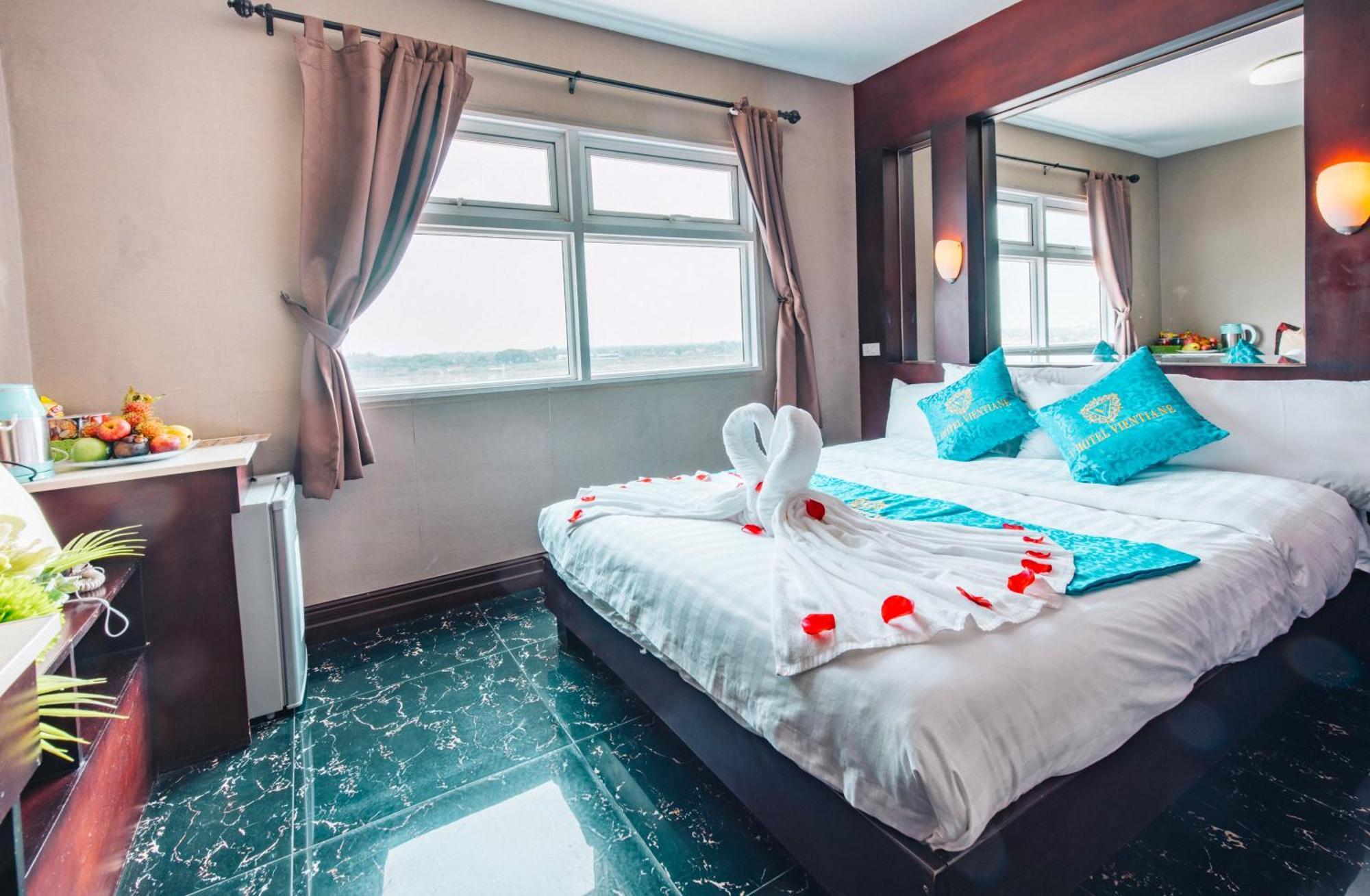 V Hotel เวียงจันทน์ ภายนอก รูปภาพ